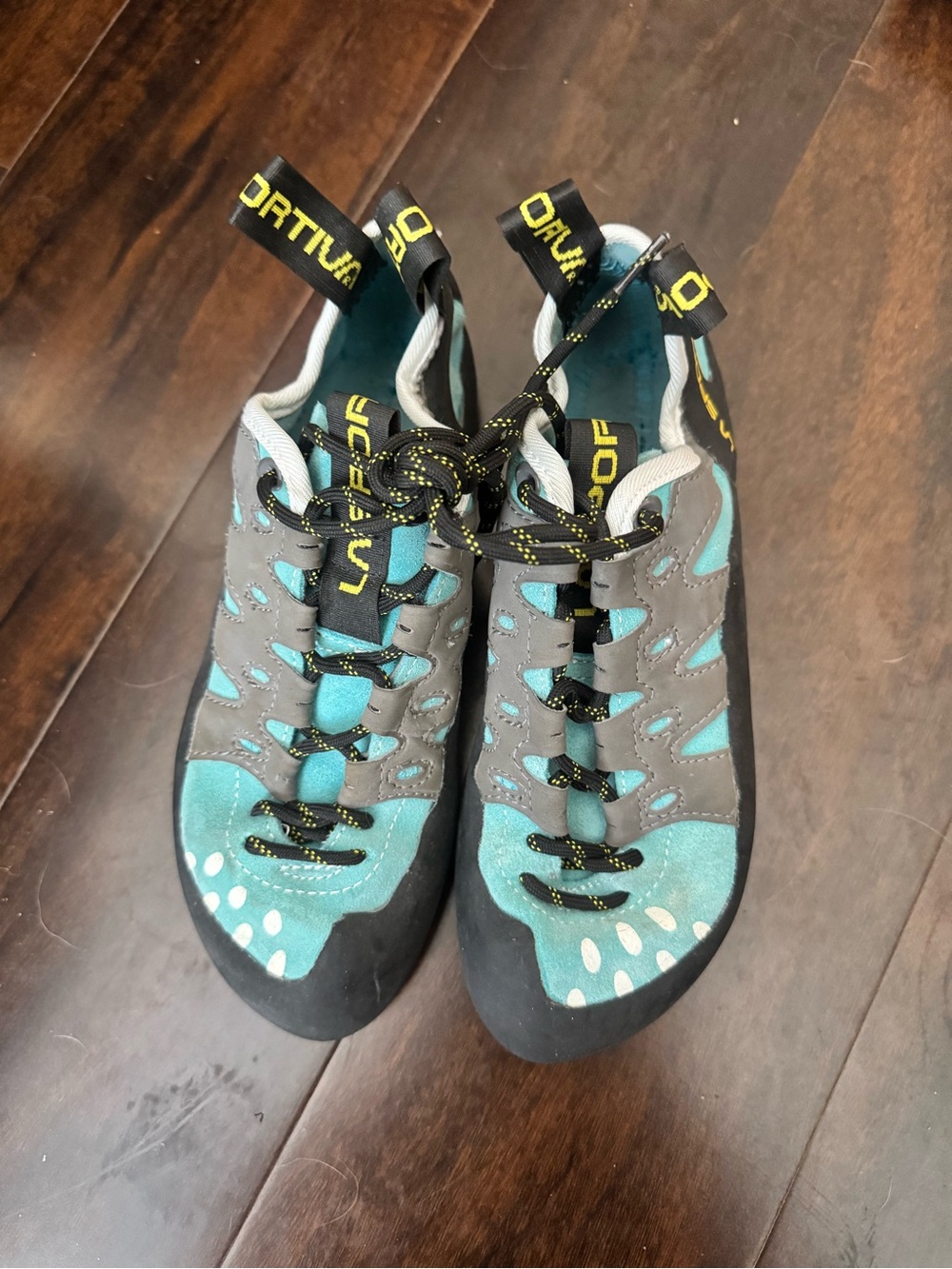 La Sportiva Tarantulace Climbing Shoes Womens 6.5
